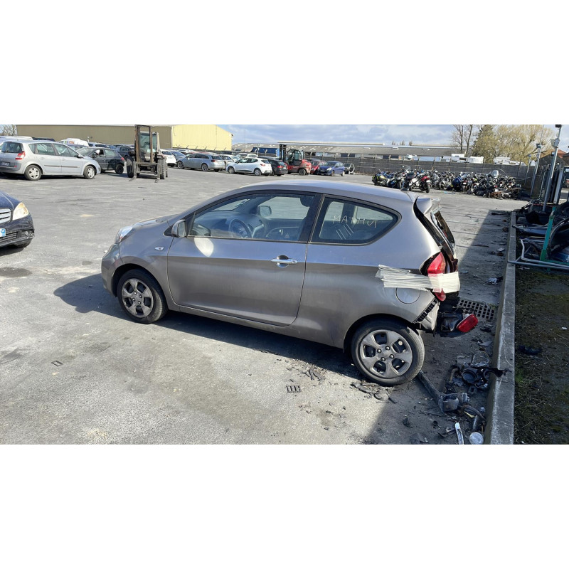 Feu de recul droit KIA PICANTO 2 Photo n°13
