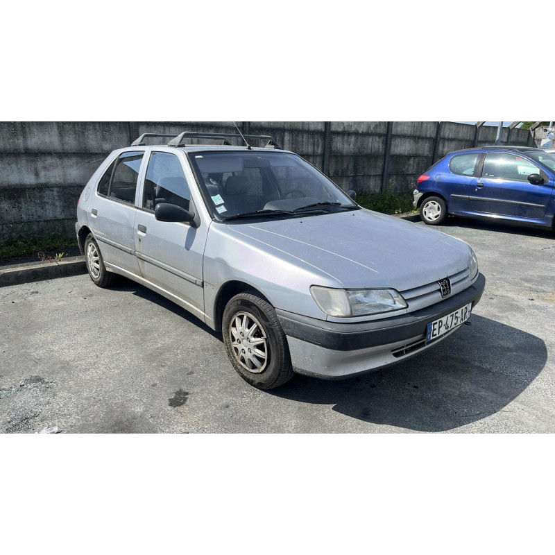 Poignee porte avant droit PEUGEOT 306 Photo n°7