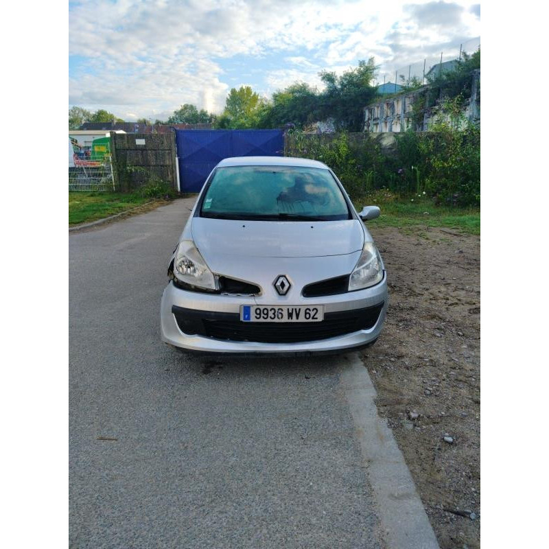 Poignee interieur arriere gauche RENAULT CLIO 3 Photo n°13