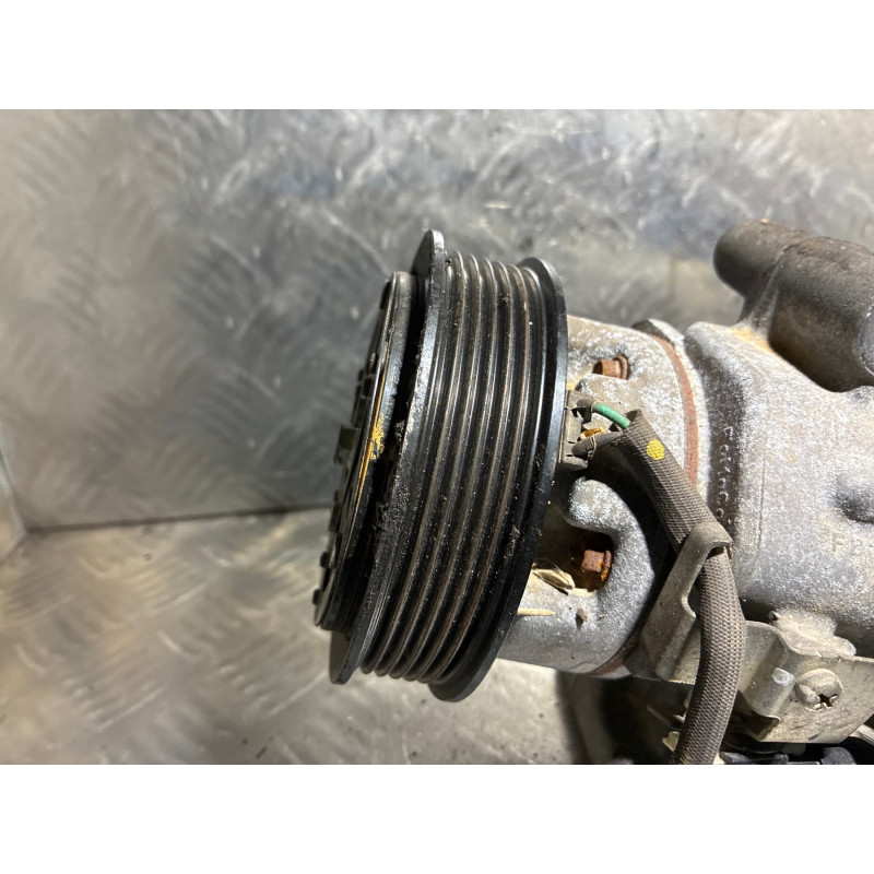 Compresseur clim FORD KA+ Photo n°1