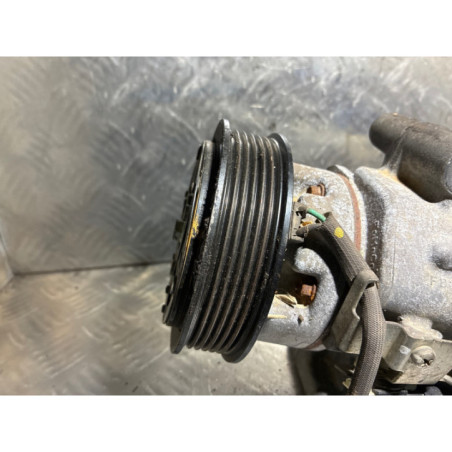 Compresseur clim FORD KA+ Photo n°1