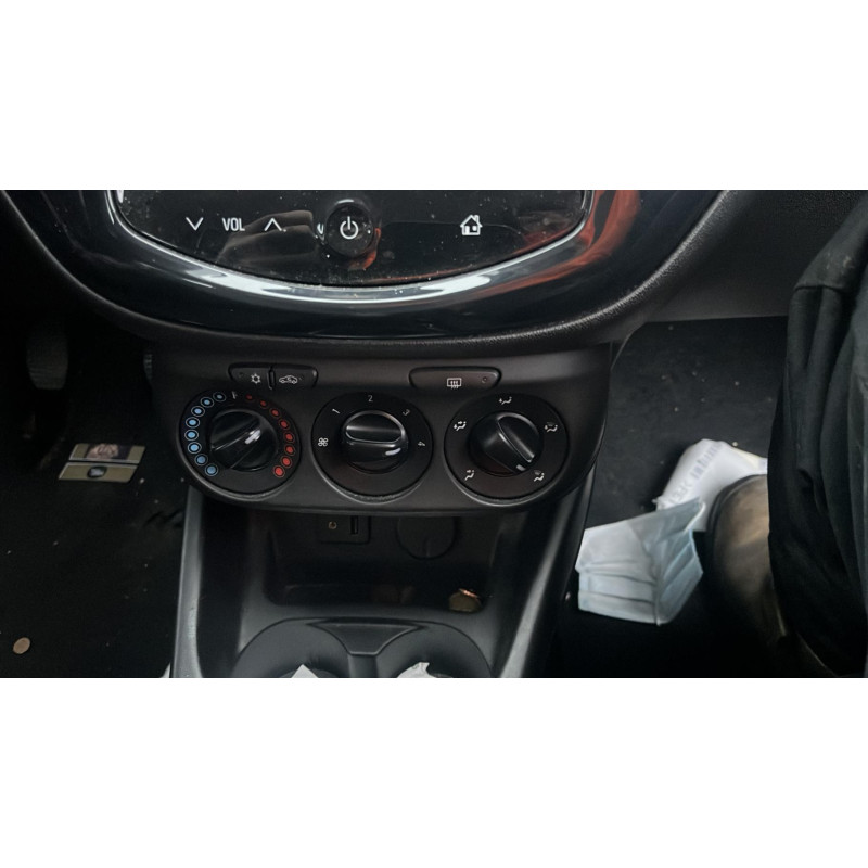 Poignee porte avant gauche OPEL CORSA E Photo n°14