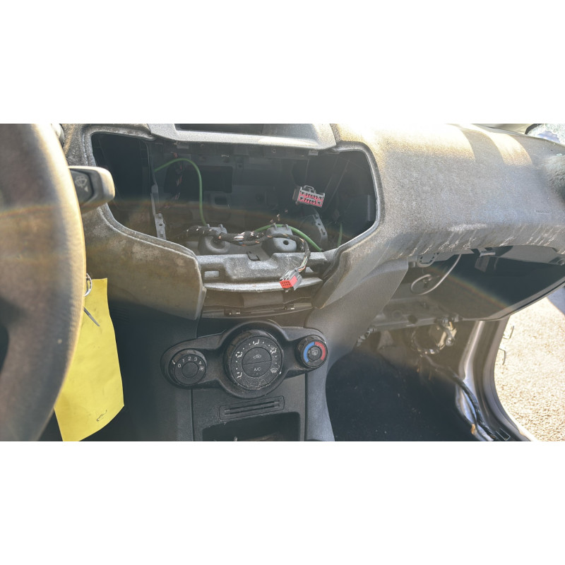 Poignee porte arriere gauche FORD FIESTA 6 Photo n°20