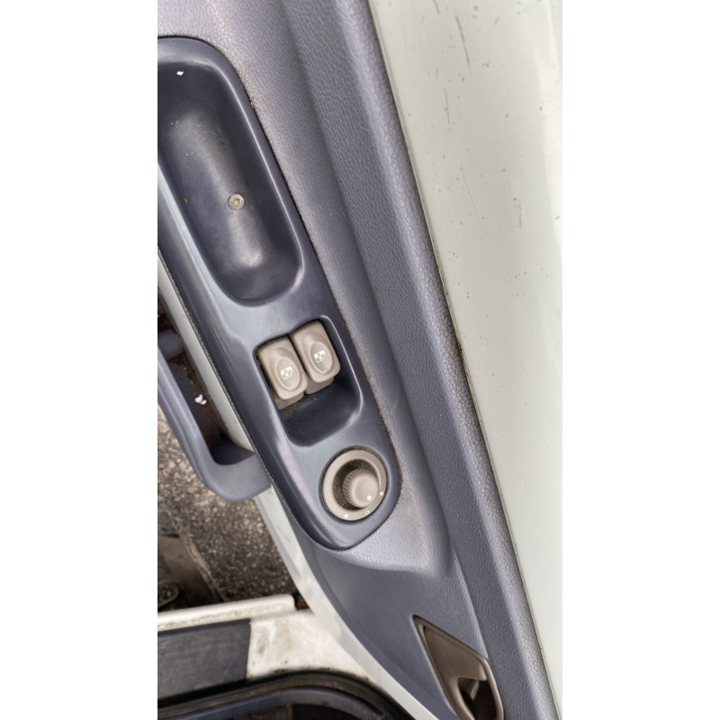 Poignee porte avant gauche RENAULT TWINGO 1 Photo n°13