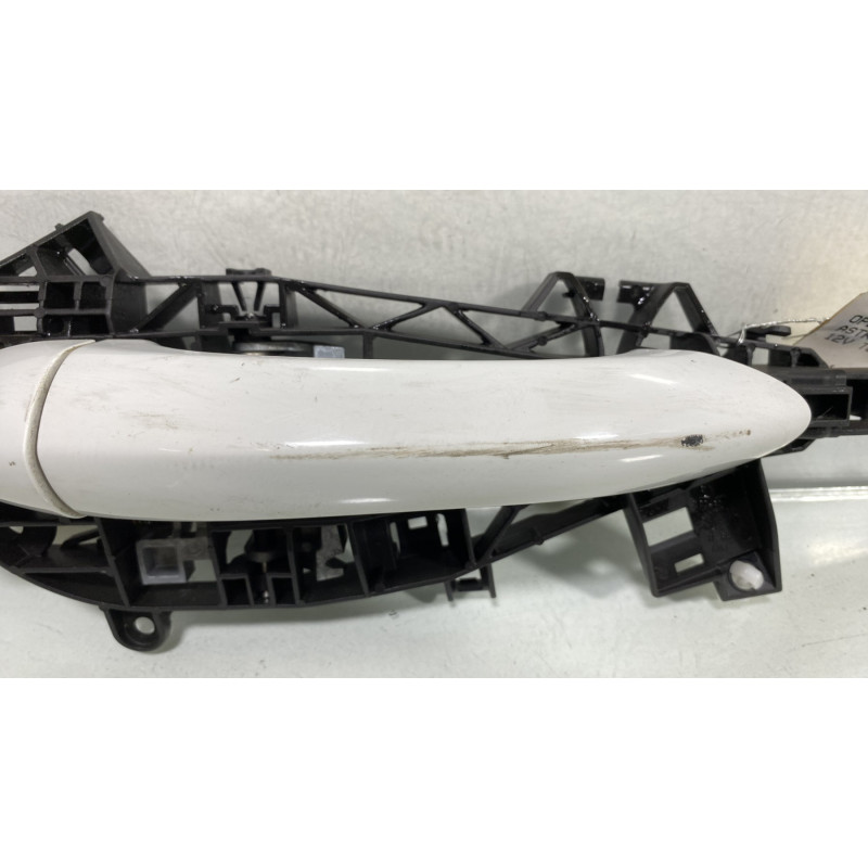 Poignee porte avant droit OPEL ASTRA K Photo n°2