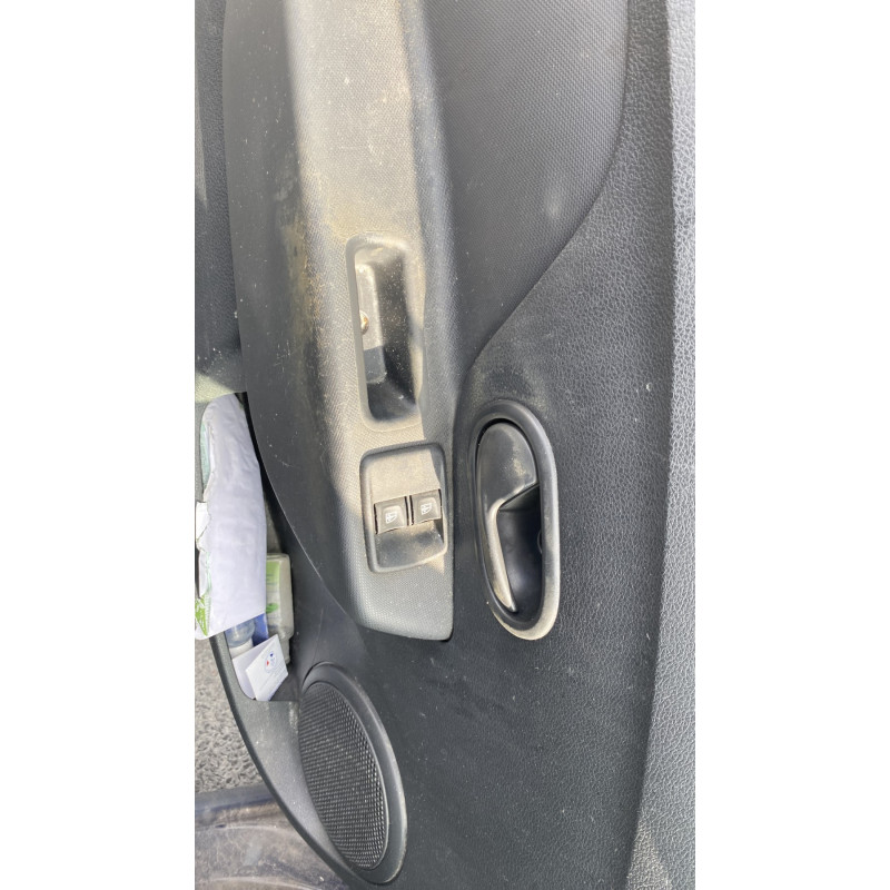 Poignee porte arriere droit DACIA SANDERO 2 Photo n°14