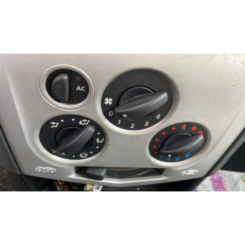 Poignee porte avant droit DACIA LOGAN MCV 1 Photo n°11