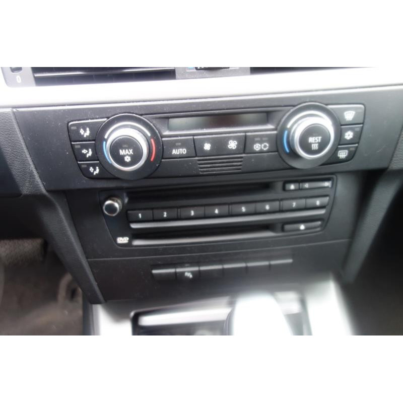 Poignee porte avant droit BMW SERIE 3 E91 Photo n°10