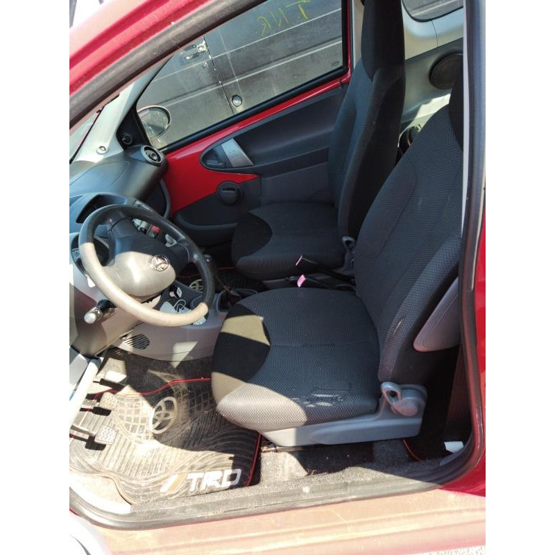 Poignee interieur avant gauche TOYOTA AYGO 1 Photo n°4