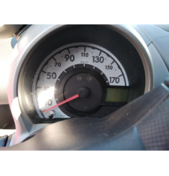 Poignee interieur avant gauche TOYOTA AYGO 1