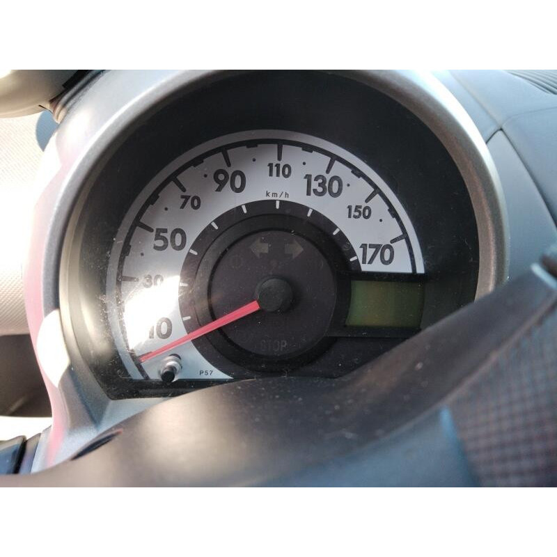 Poignee interieur avant gauche TOYOTA AYGO 1 Photo n°6