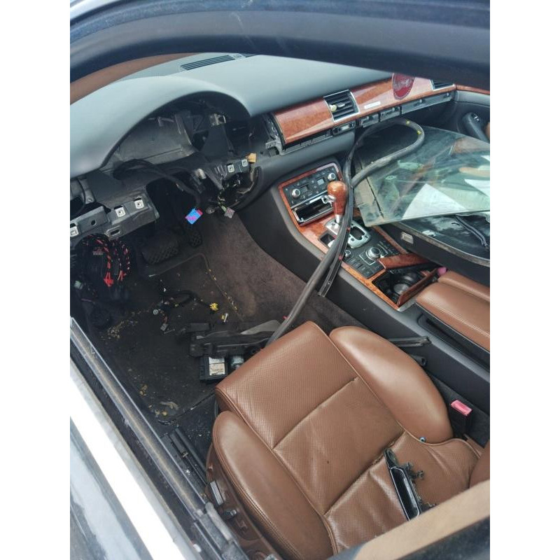 Compresseur clim AUDI A8 2 Photo n°8