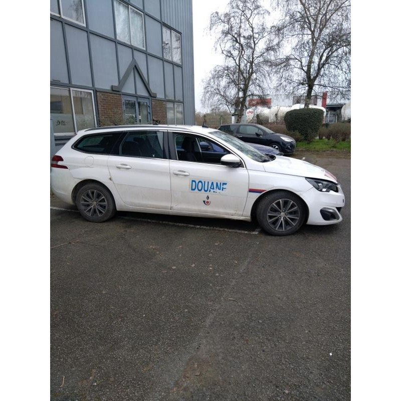Poignee porte avant gauche PEUGEOT 308 2 SW Photo n°9