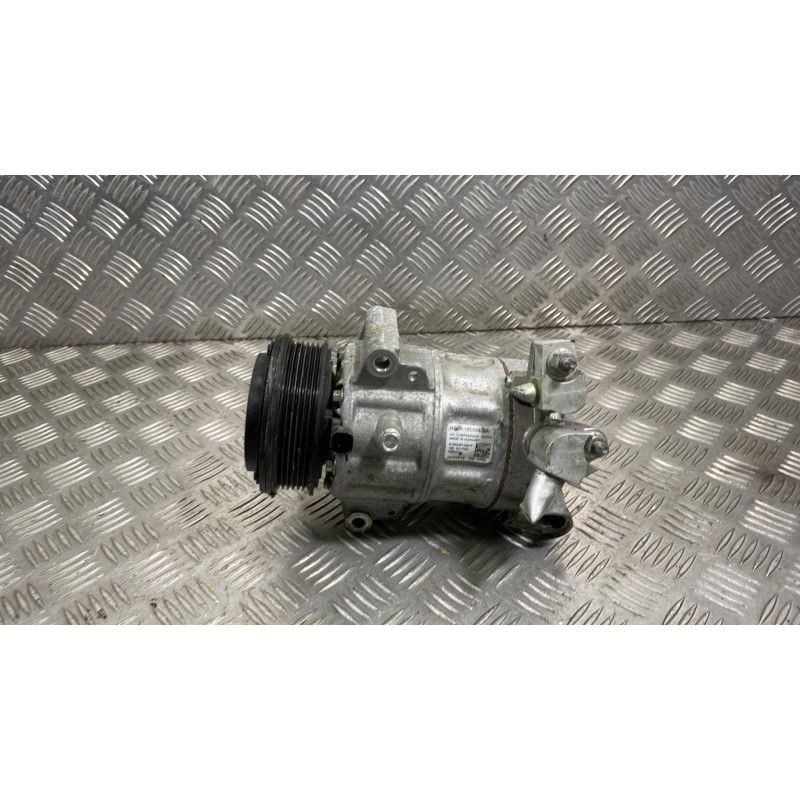 Compresseur clim FORD FIESTA 7 Photo n°6