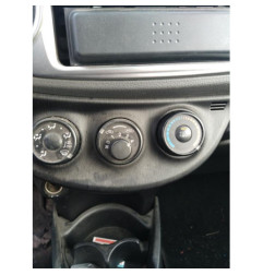 Poignee porte arriere gauche TOYOTA YARIS 3
