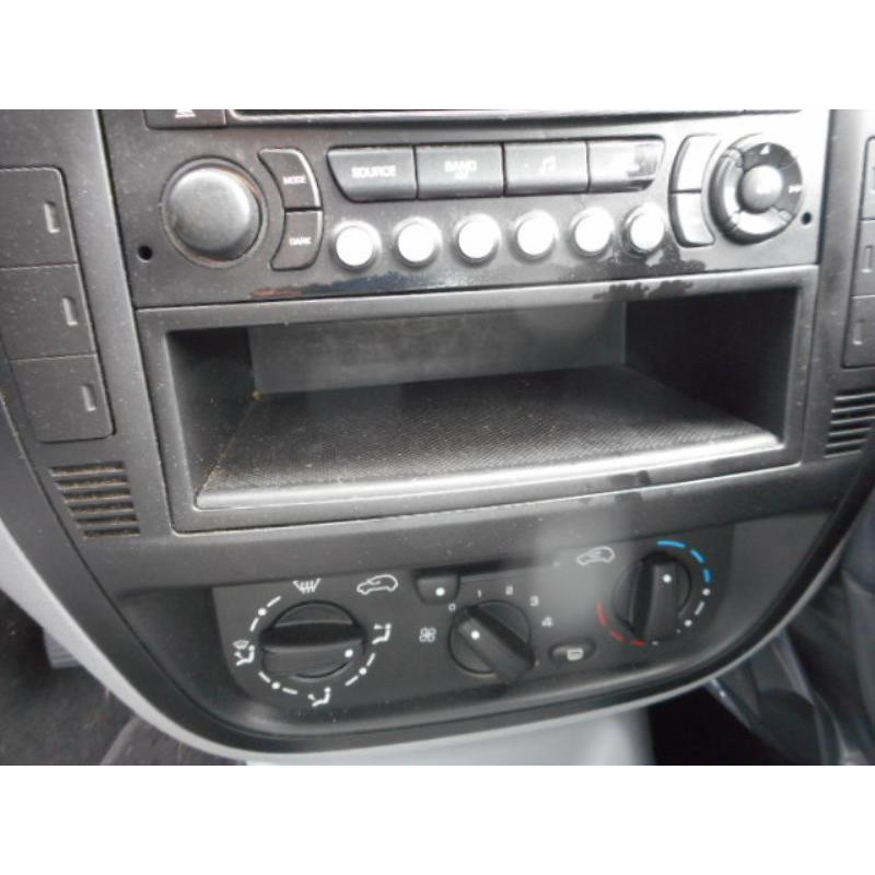Poignee interieur avant droit CITROEN C3 1 Photo n°9