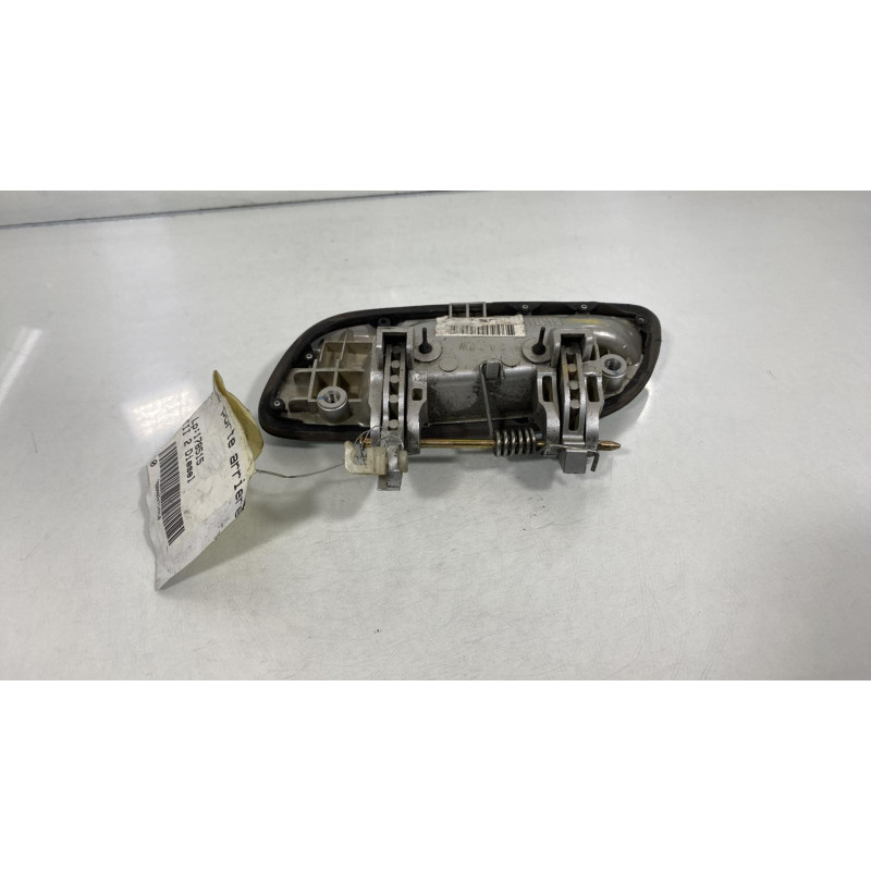 Poignee porte arriere droit HYUNDAI ELANTRA 1 Photo n°2