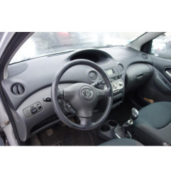 Poignee interieur avant droit TOYOTA YARIS 1