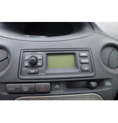 Poignee interieur avant droit TOYOTA YARIS 1