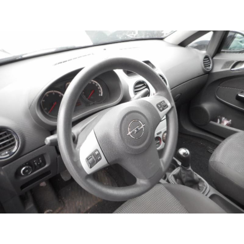 Poignee porte avant droit OPEL CORSA D Photo n°10