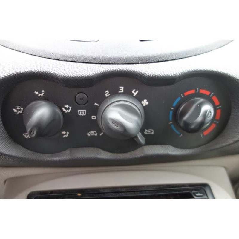Poignee porte avant droit RENAULT TWINGO 2 Photo n°10