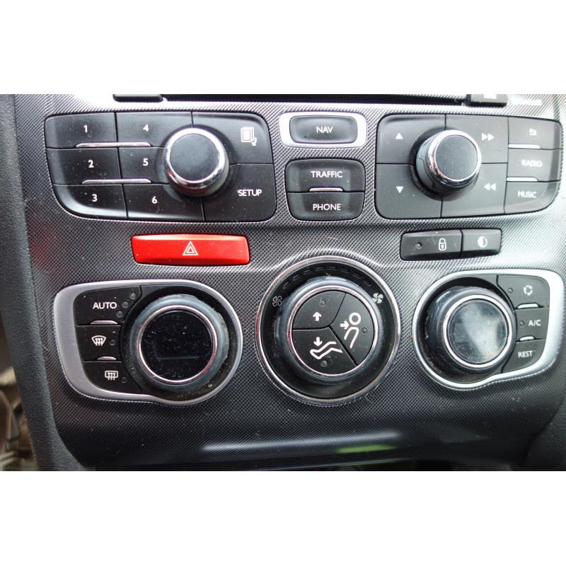 Etrier avant gauche (freinage) CITROEN C4 2 Photo n°9