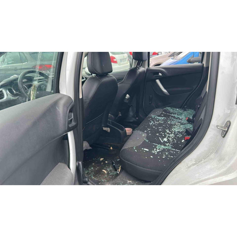 Aile avant droit CITROEN C3 2 Photo n°9