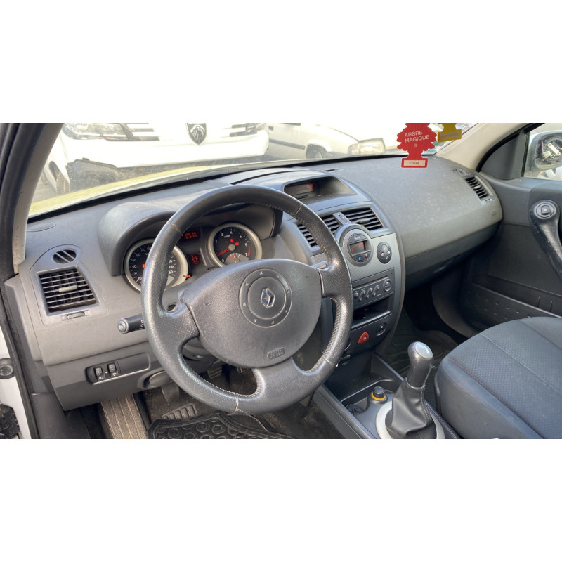 Compresseur clim RENAULT MEGANE 2 Photo n°17