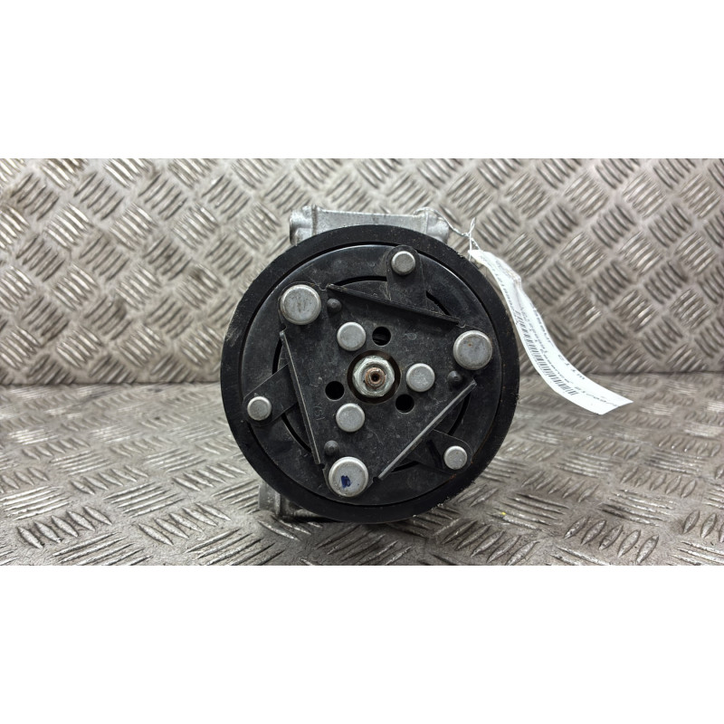 Compresseur clim RENAULT CLIO 5 Photo n°3