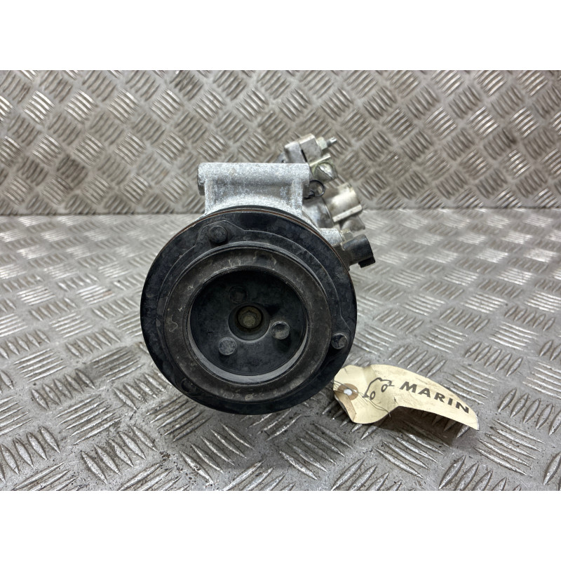 Compresseur clim FORD FIESTA 7 Photo n°2