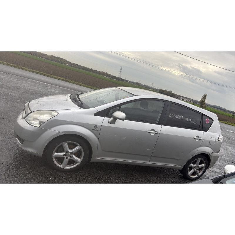 Compresseur clim TOYOTA COROLLA VERSO 2 Photo n°14