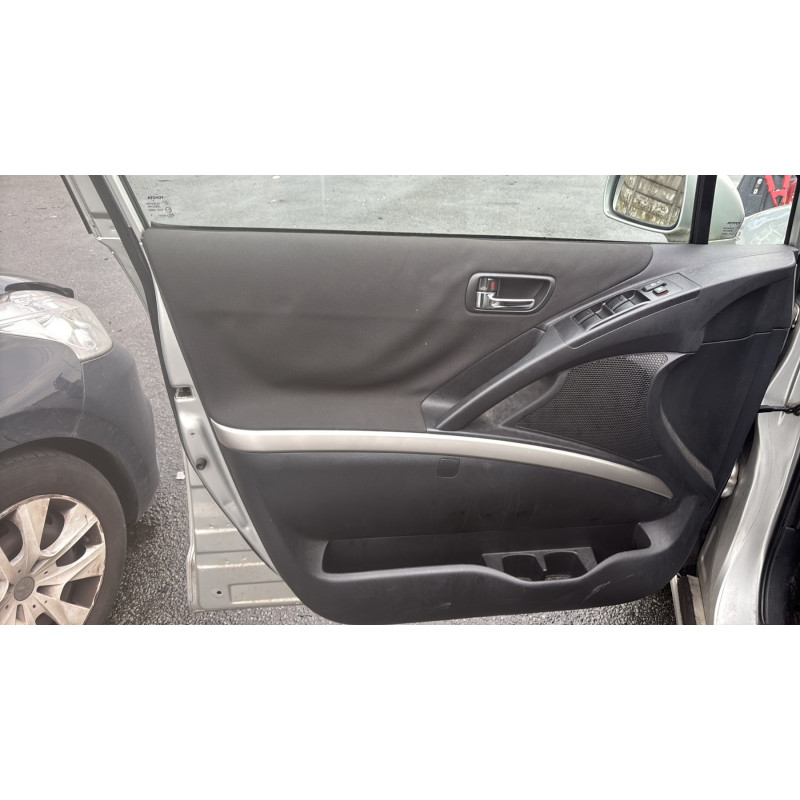 Compresseur clim TOYOTA COROLLA VERSO 2 Photo n°16
