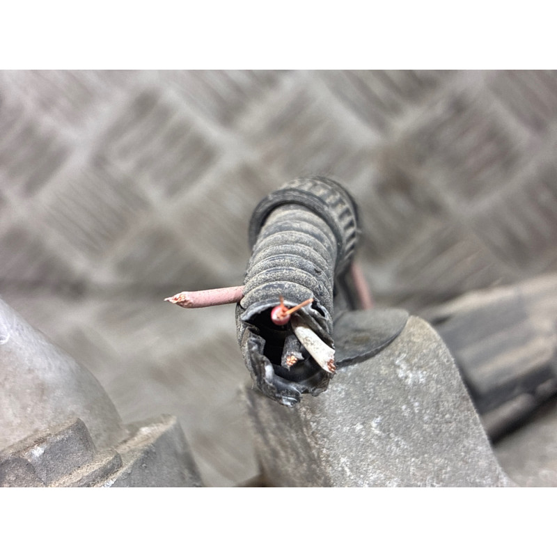 Compresseur clim RENAULT CLIO 4 Photo n°4