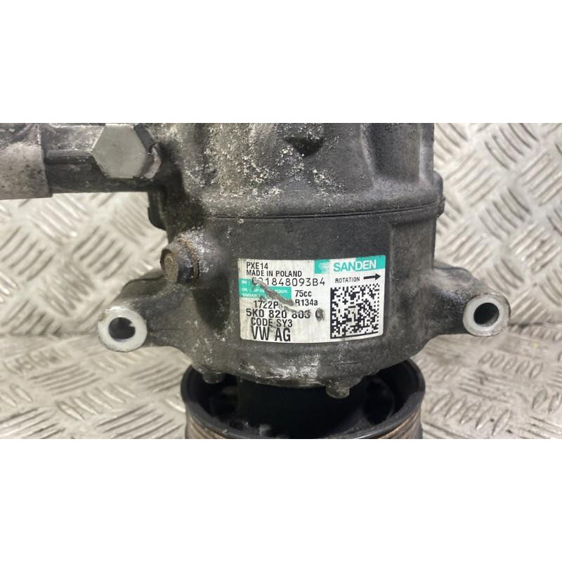 Compresseur clim AUDI A1 1 Photo n°2