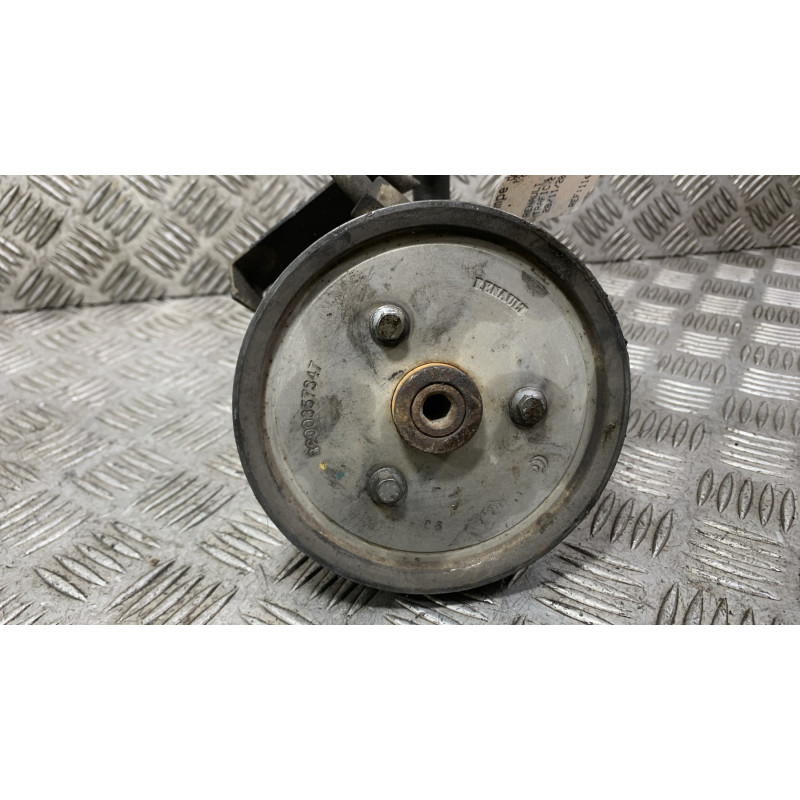 Pompe de direction RENAULT TRAFIC 2 Photo n°1