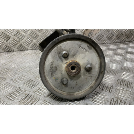 Pompe de direction RENAULT TRAFIC 2 Photo n°1