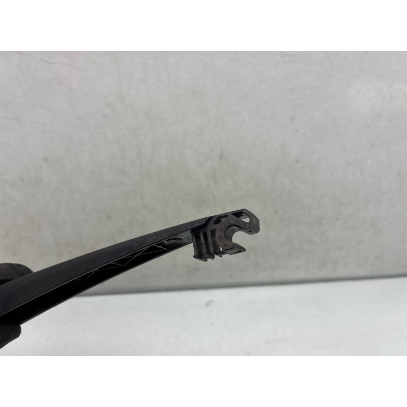 Bras essuie glace arriere TOYOTA YARIS 3 Photo n°2