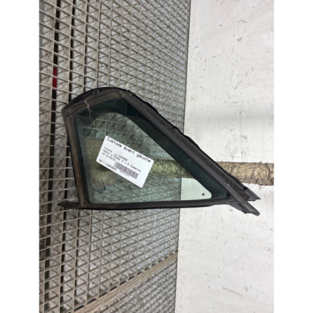 Custode avant gauche (porte) TOYOTA YARIS 3