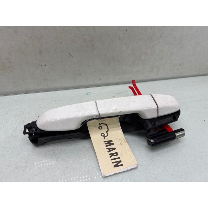 Poignee porte arriere droit TOYOTA YARIS 3 Photo n°1