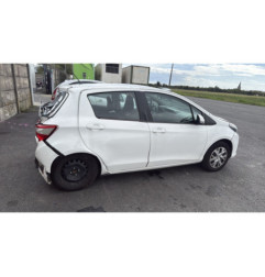 Attache ceinture arriere droit TOYOTA YARIS 3