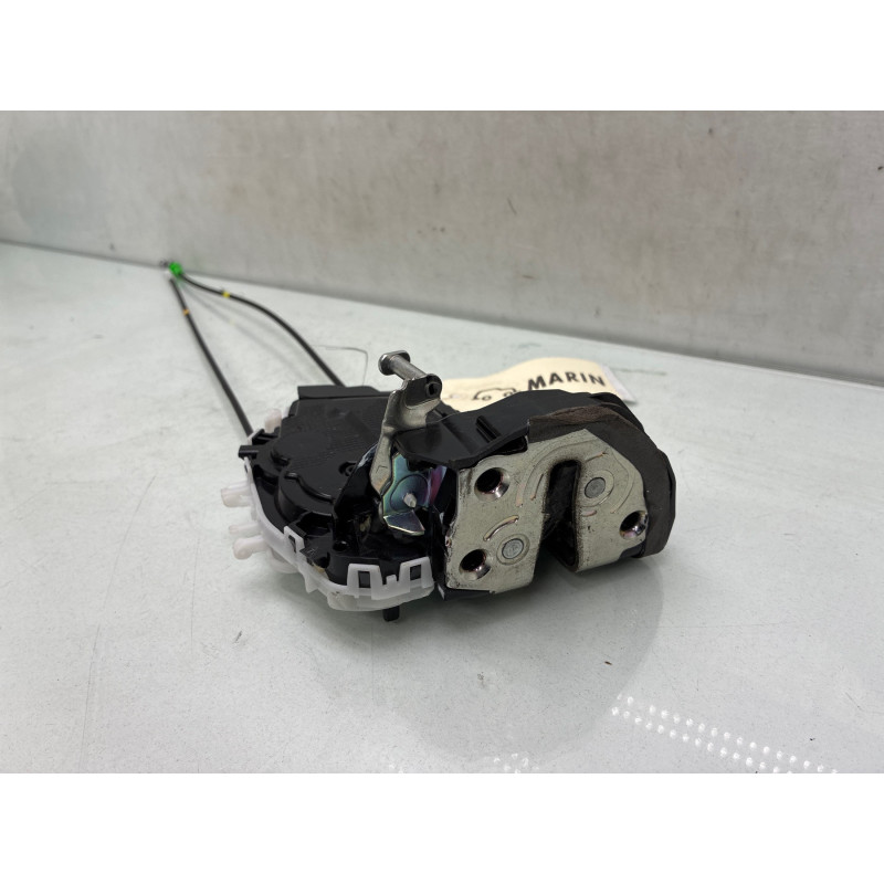 Serrure arriere gauche TOYOTA YARIS 3 Photo n°4