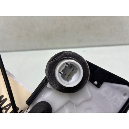Serrure avant droit TOYOTA YARIS 3