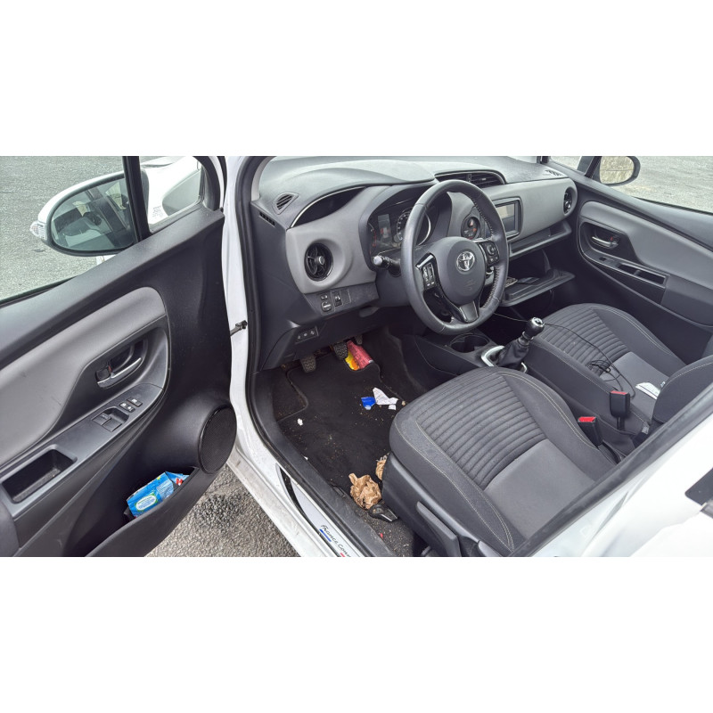 Calculateur moteur TOYOTA YARIS 3 Photo n°15