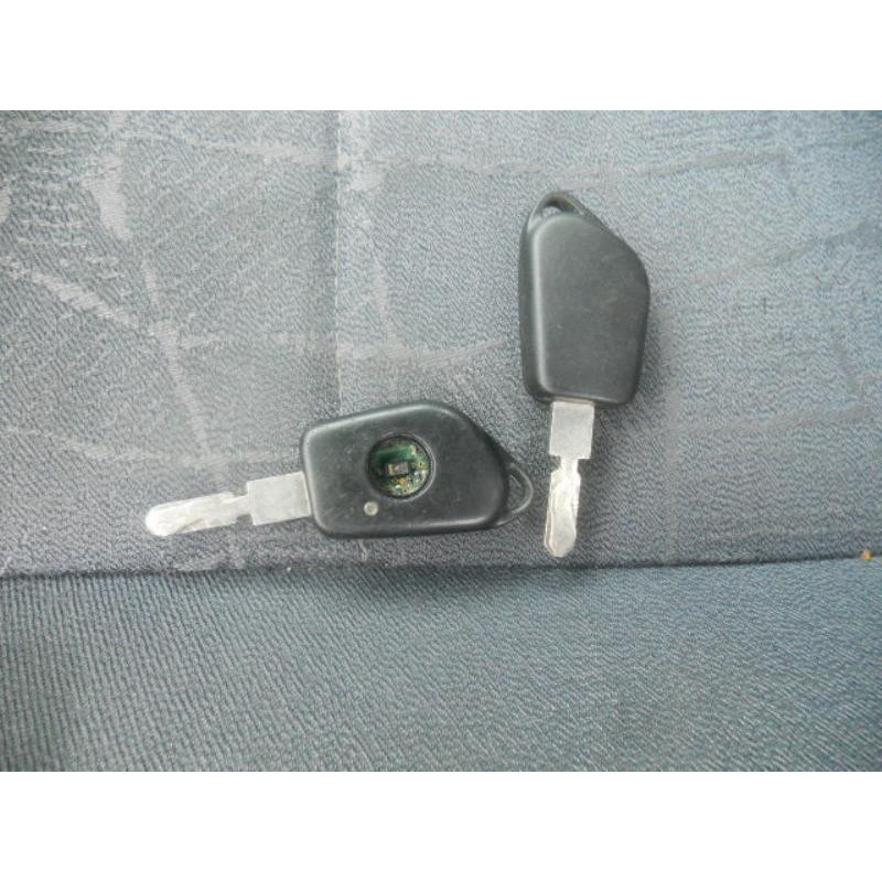 Pompe de direction PEUGEOT 406 Photo n°10