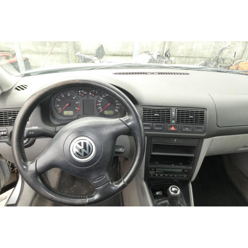 Pompe de direction VOLKSWAGEN GOLF 4 Photo n°4