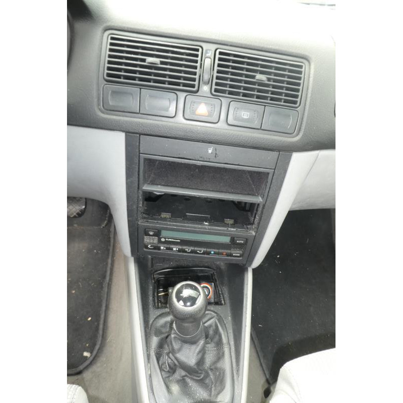Pompe de direction VOLKSWAGEN GOLF 4 Photo n°8