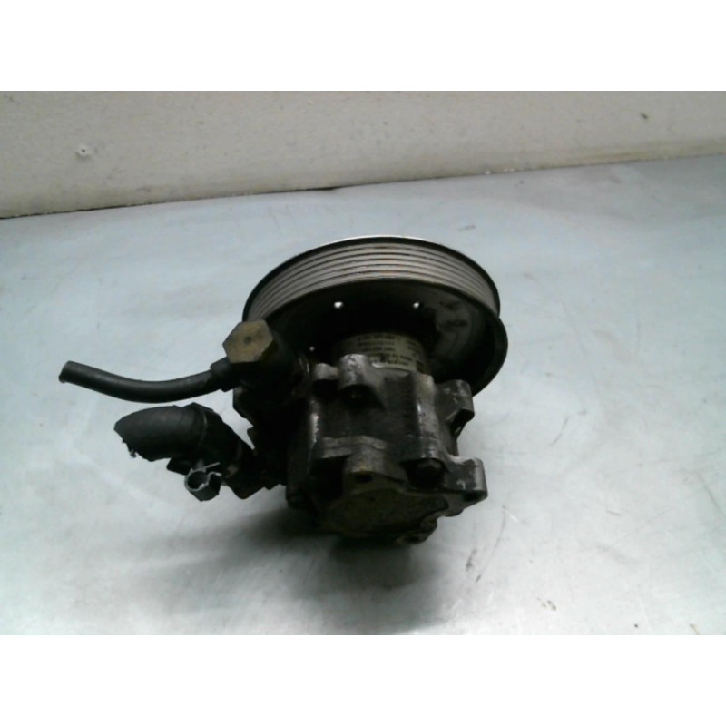 Pompe de direction AUDI A6 2 Photo n°1