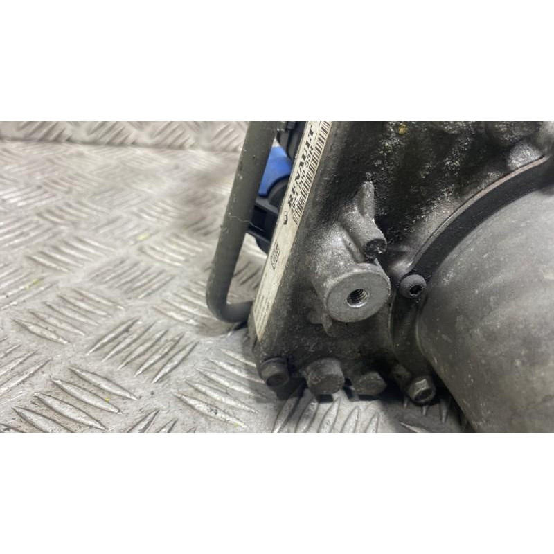 Pompe de direction RENAULT LAGUNA 3 Photo n°1