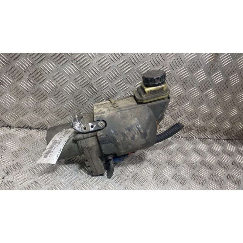 Pompe de direction RENAULT LAGUNA 3 Photo n°6
