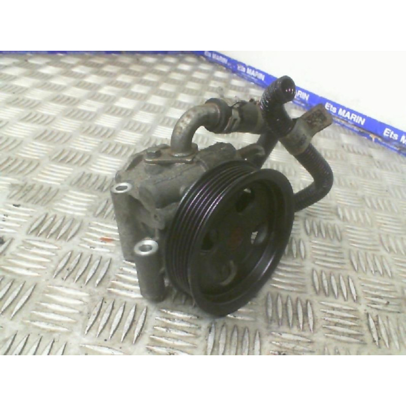 Pompe de direction FORD FIESTA 5 Photo n°3